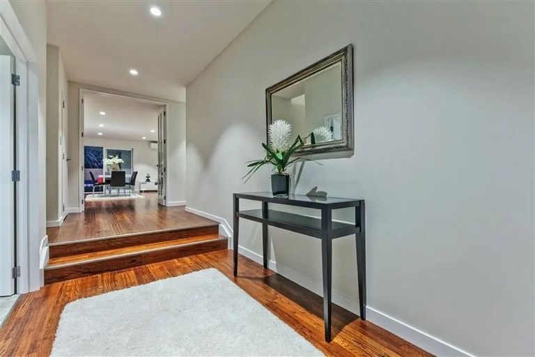Photo of property in 43 Remuremu Street, Long Bay, Auckland, 0630