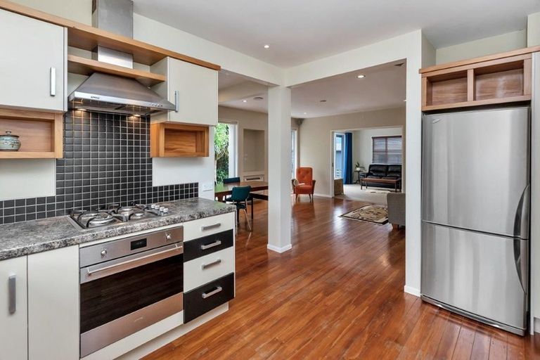 Photo of property in 308 One Tree Point Road, One Tree Point, 0118