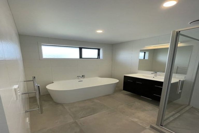 Photo of property in 46 Sunningdale Street, Wattle Downs, Auckland, 2103