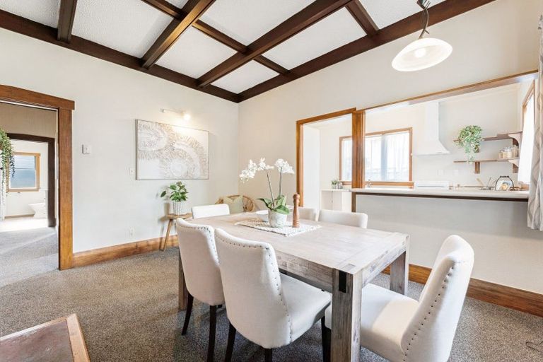 Photo of property in 49 Tawa Road, One Tree Hill, Auckland, 1061