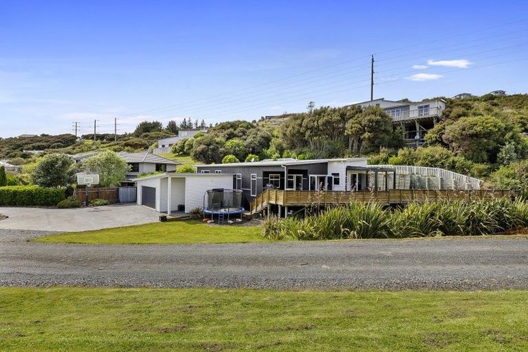 Photo of property in 12 Botany Lane, Whitby, Porirua, 5024