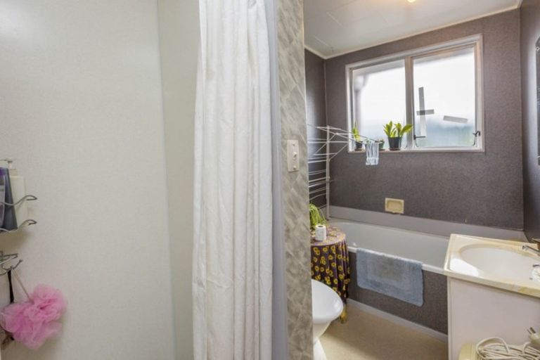 Photo of property in 8a Tawai Street, Trentham, Upper Hutt, 5018