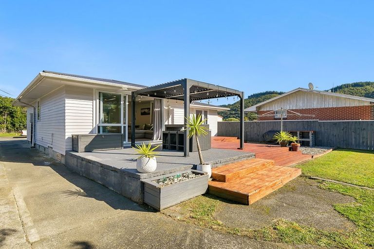 Photo of property in 65 Gillespies Road, Birchville, Upper Hutt, 5018