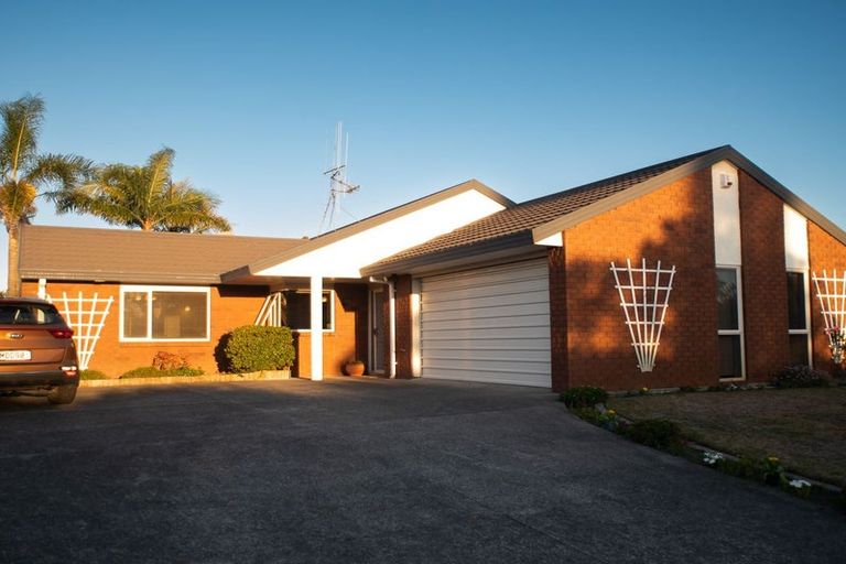 Photo of property in 37 Luculia Drive, Mount Maunganui, 3116