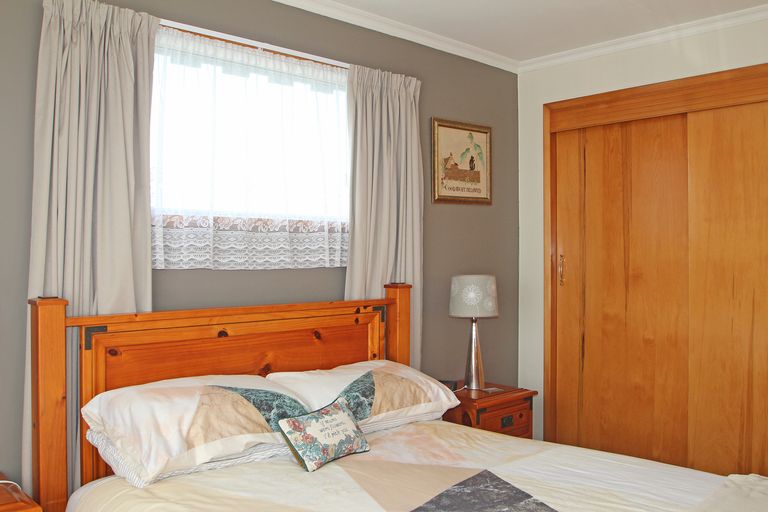 Photo of property in 7 Kenilworth Road, Oamaru North, Oamaru, 9400