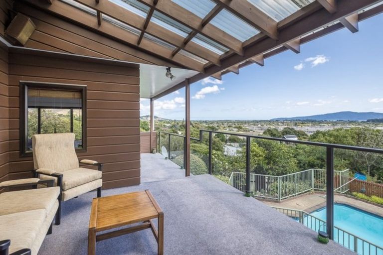 Photo of property in 128 Winara Avenue, Waikanae, 5036