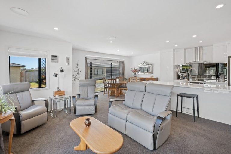 Photo of property in Georgia Estate, 53/3 Georgia Grove, Paraparaumu, 5032