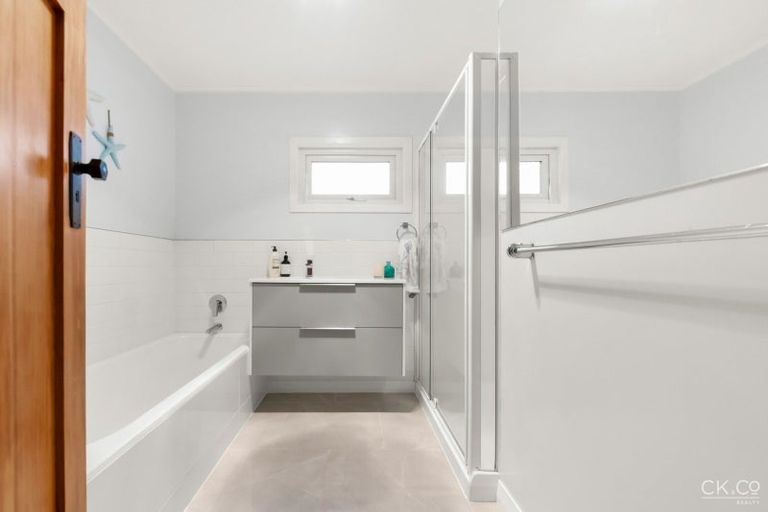 Photo of property in 20 Hinemoa Street, Waiwhetu, Lower Hutt, 5010