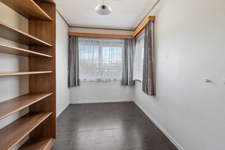 Photo of property in 1 Luxor Place, Pomare, Rotorua, 3015