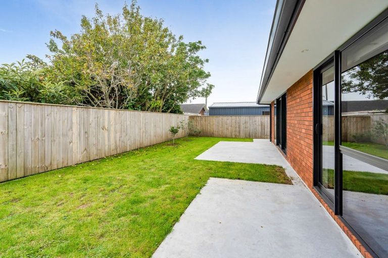 Photo of property in 18d Virginia Place, Whalers Gate, New Plymouth, 4310