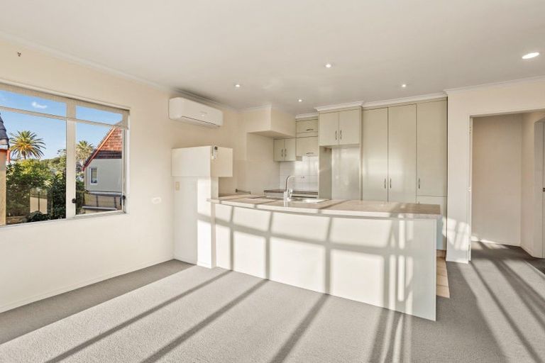 Photo of property in 4a Albert Street, Whitianga, 3510