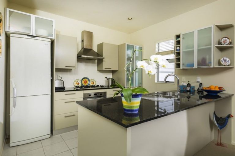 Photo of property in 22/40 Scarlet Oak Drive, Schnapper Rock, Auckland, 0632