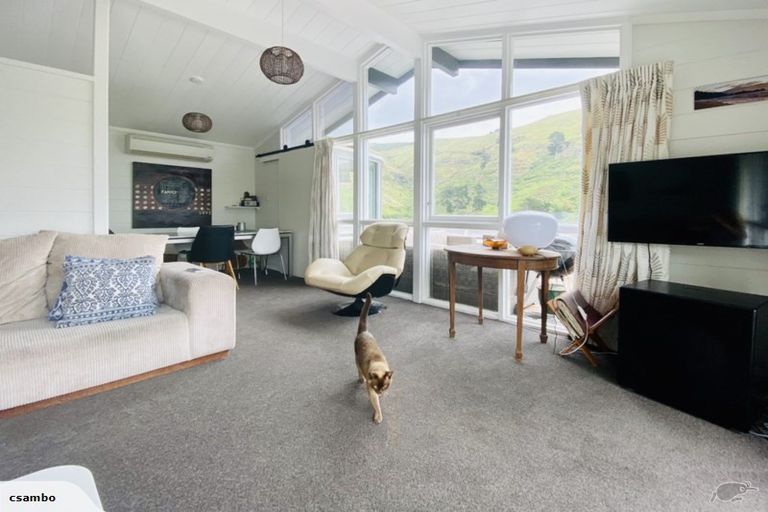 Photo of property in 32 Evans Pass Road, Sumner, Christchurch, 8081