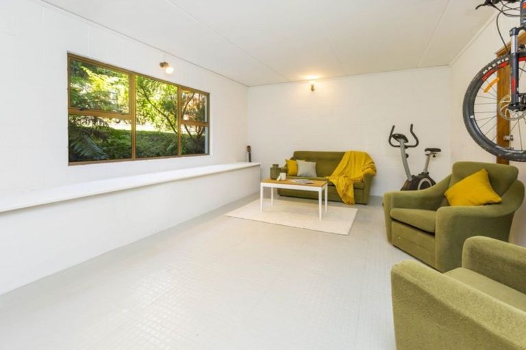 Photo of property in 8 Chichester Drive, Pinehaven, Upper Hutt, 5019