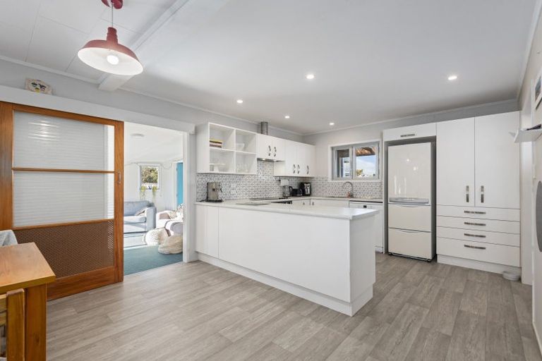 Photo of property in 12 Walker Crescent, Bulls, 4818