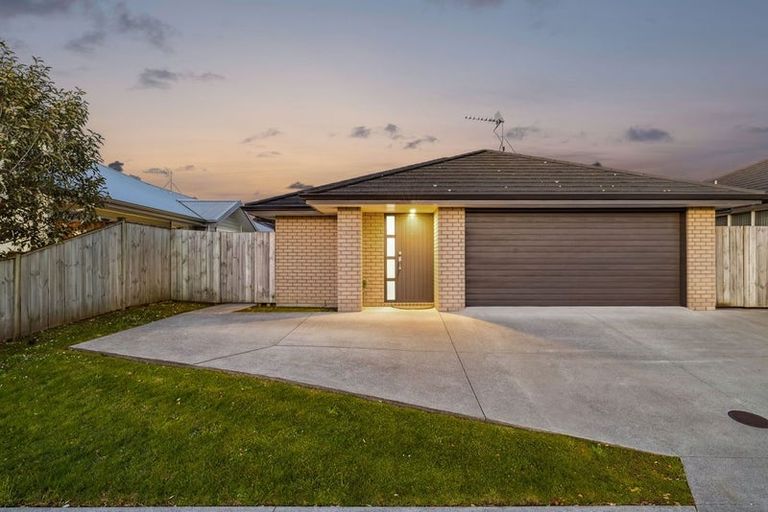 Photo of property in 26 Raki Street, Pukekohe, 2120