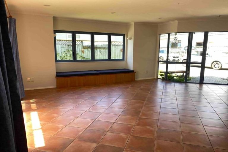 Photo of property in 34a Auckland Road, Greenmeadows, Napier, 4112