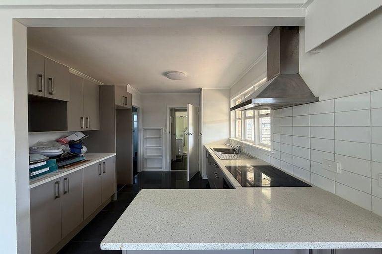 Photo of property in 36 Rathgar Road, Henderson, Auckland, 0610