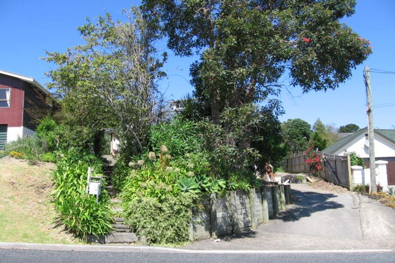 Photo of property in 2 Glenvar Road, Torbay, Auckland, 0630
