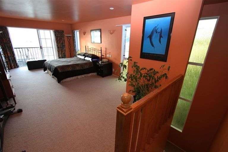 Photo of property in 152 Saint Andrews Road, Plimmerton, Porirua, 5026