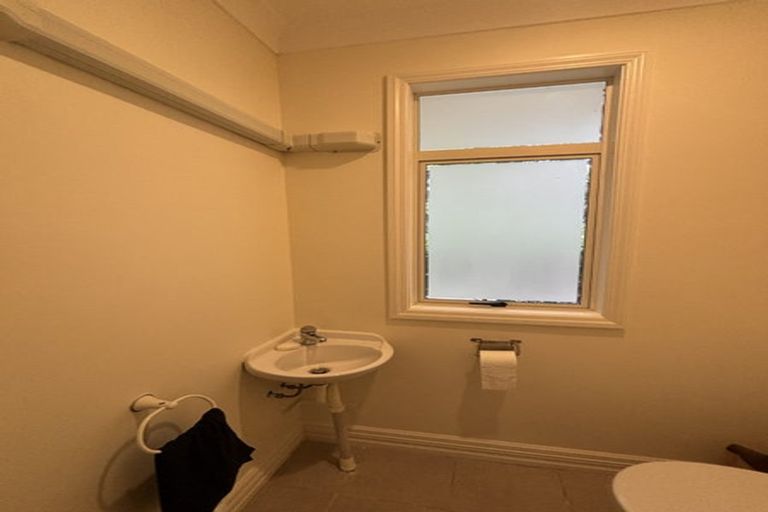 Photo of property in 136 Cook Street, Cockle Bay, Auckland, 2014