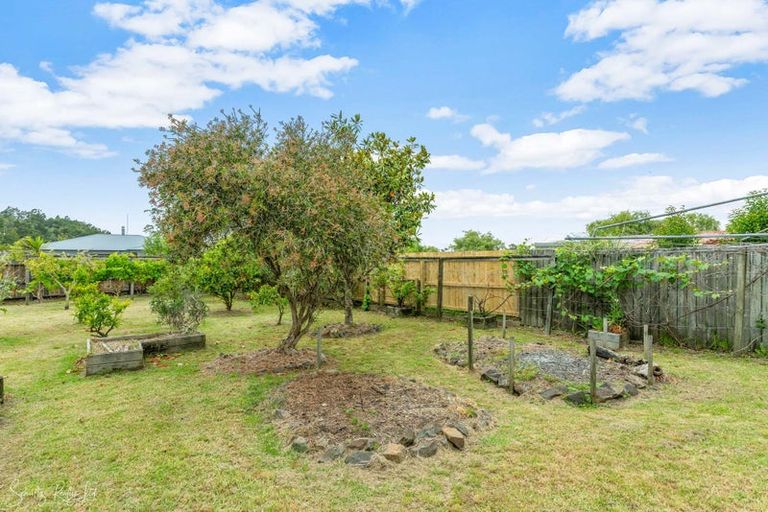 Photo of property in 2081 Paparoa Valley Road, Paparoa, 0571