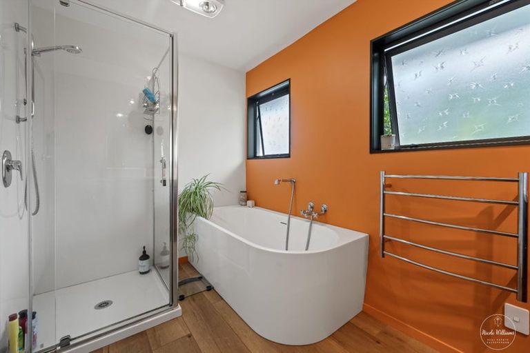 Photo of property in 37 Whaka Street, Maungaturoto, 0520