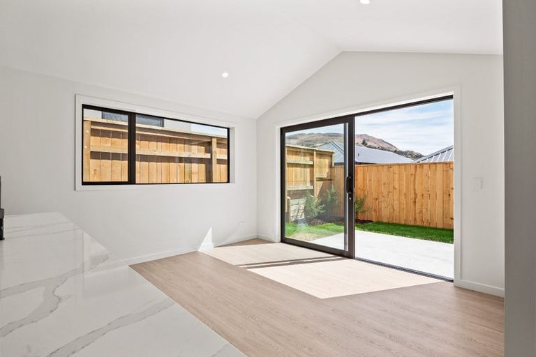 Photo of property in 4 Southdown Road, Jacks Point, 9371