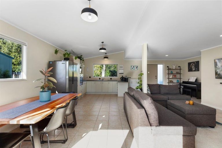 Photo of property in 1677 Pyes Pa Road, Oropi, 3173