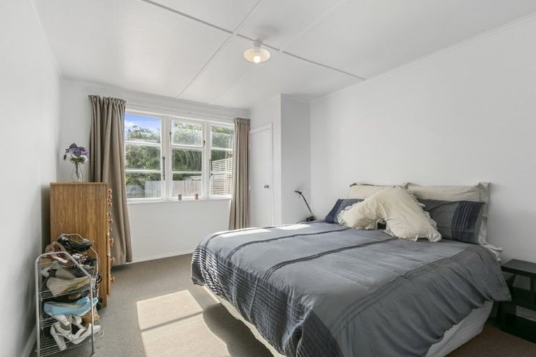 Photo of property in 47 Naenae Road, Naenae, Lower Hutt, 5011