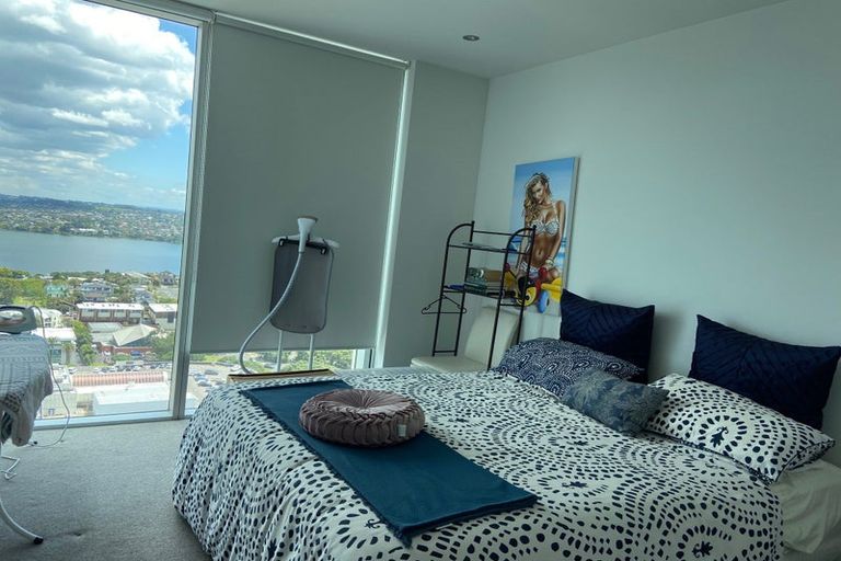 Photo of property in Sentinel Apartments, 2104/3 Northcroft Street, Takapuna, Auckland, 0622