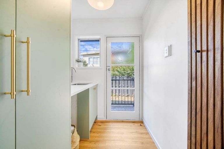Photo of property in 24 Lynette Place, Mangere, Auckland, 2022