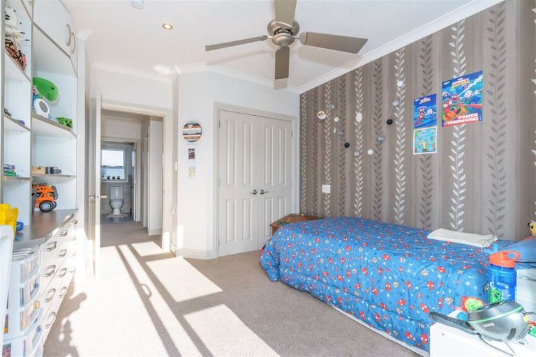 Photo of property in 15 Okarito Avenue, Levin, 5510