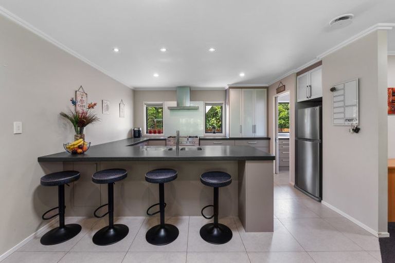 Photo of property in 7d Kitewaho Road, Swanson, Auckland, 0816
