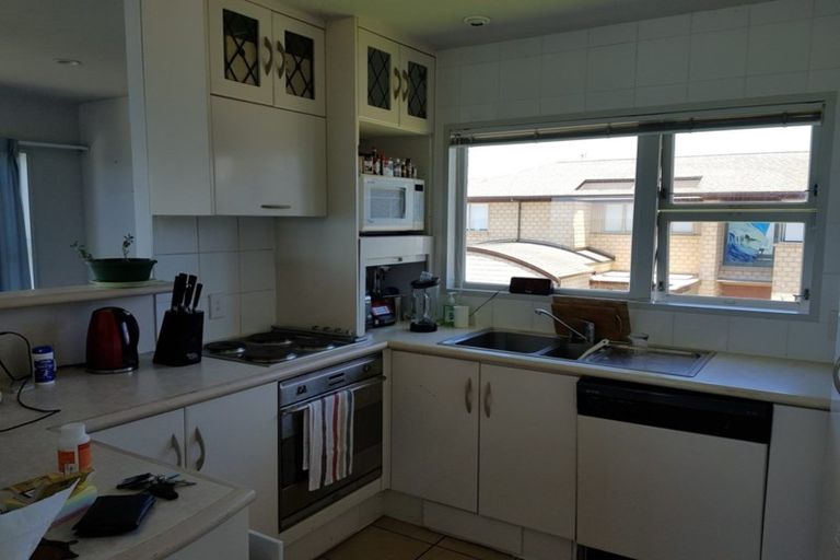 Photo of property in 8/241 Hurstmere Road, Takapuna, Auckland, 0622