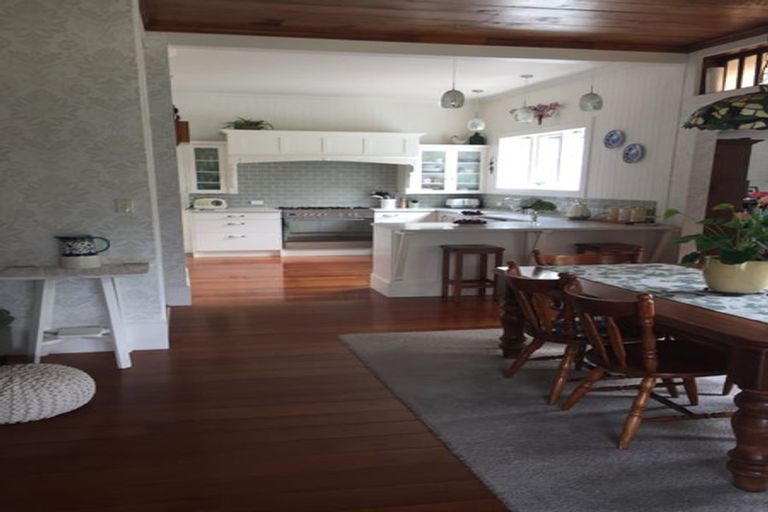 Photo of property in 16 Fairfield Road, Hawera, 4610