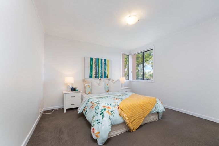 Photo of property in 44 Margate Road, Blockhouse Bay, Auckland, 0600