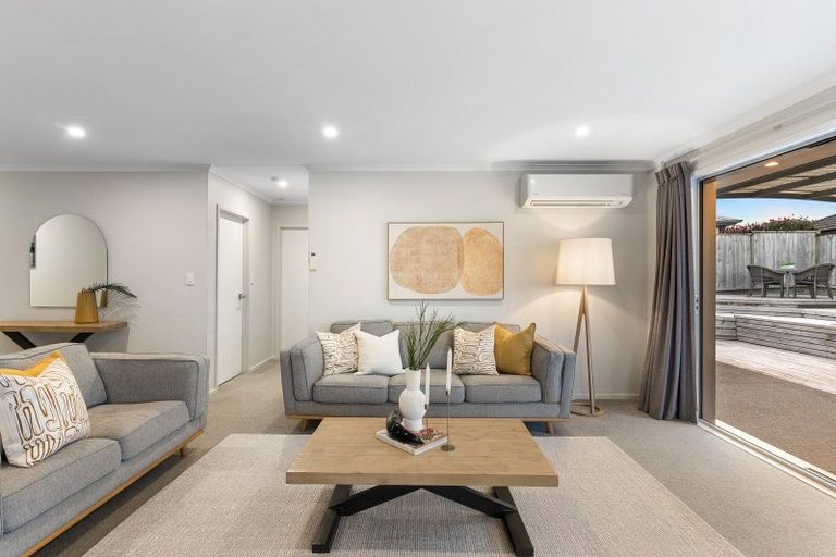 Photo of property in 13 Pitoitoi Drive, Riverhead, 0820