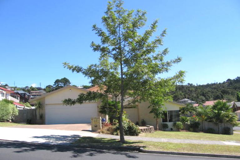 Photo of property in 37 Kate Sheppard Avenue, Torbay, Auckland, 0630