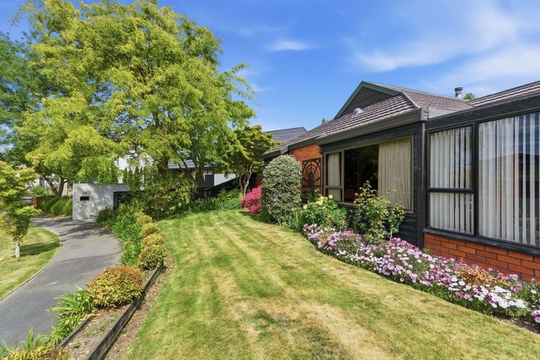 Photo of property in 12 Swithland Place, Avonhead, Christchurch, 8042