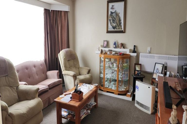 Photo of property in 2 Bledisloe Crescent, Wainuiomata, Lower Hutt, 5014