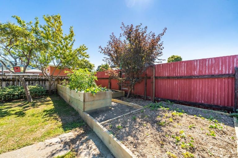 Photo of property in 20 Totara Park Road, Clouston Park, Upper Hutt, 5018
