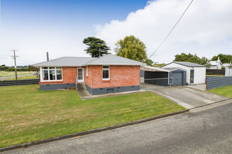 Photo of property in 10 Nathan Place, Bunnythorpe, Palmerston North, 4478