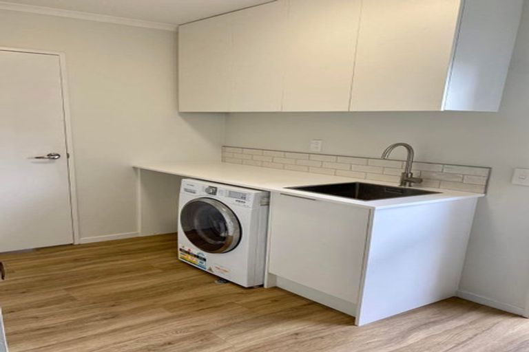 Photo of property in 83a Wilsons Road, Saint Martins, Christchurch, 8022