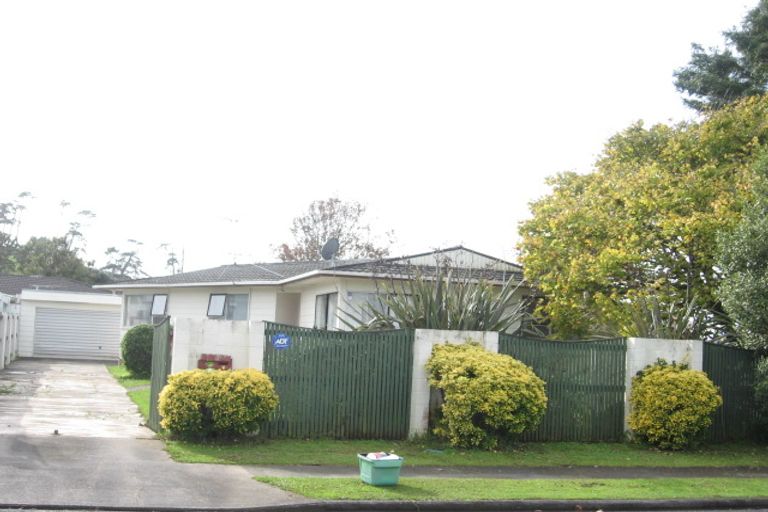 Photo of property in 18 Blanche Way, Half Moon Bay, Auckland, 2012