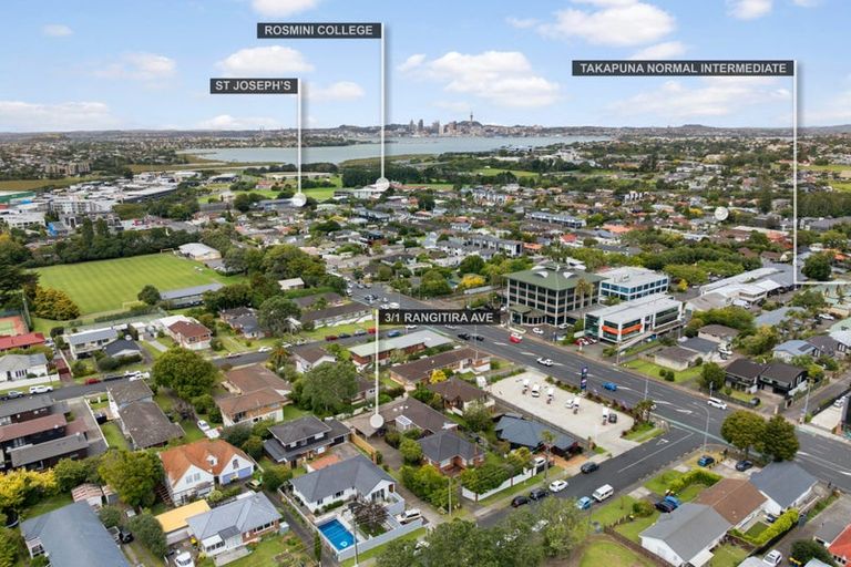 Photo of property in Gull - Unmanned, 3/1 Rangitira Avenue, Takapuna, Auckland, 0622