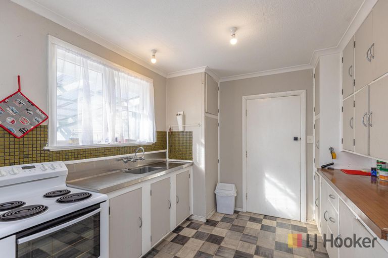 Photo of property in 82 Harper Street, Gonville, Whanganui, 4501