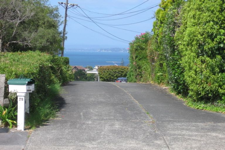 Photo of property in 1/75a Aberdeen Road, Castor Bay, Auckland, 0620