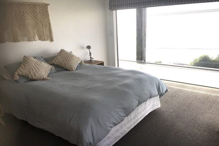 Photo of property in 117 Marine Parade, Seatoun, Wellington, 6022