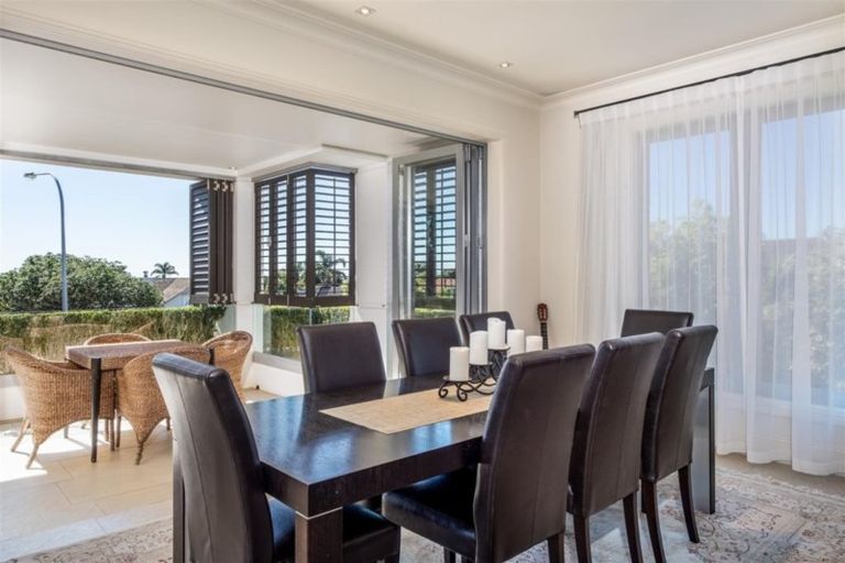 Photo of property in 2/70 Kitchener Road, Milford, Auckland, 0620